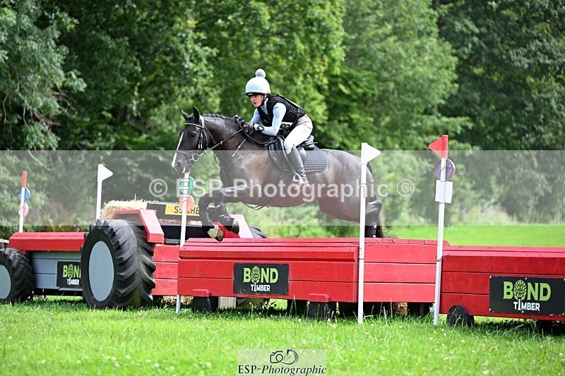 240803-133452-06638 - 153-Eleanor_Blewitt-CARRY_ON_PRINCESS