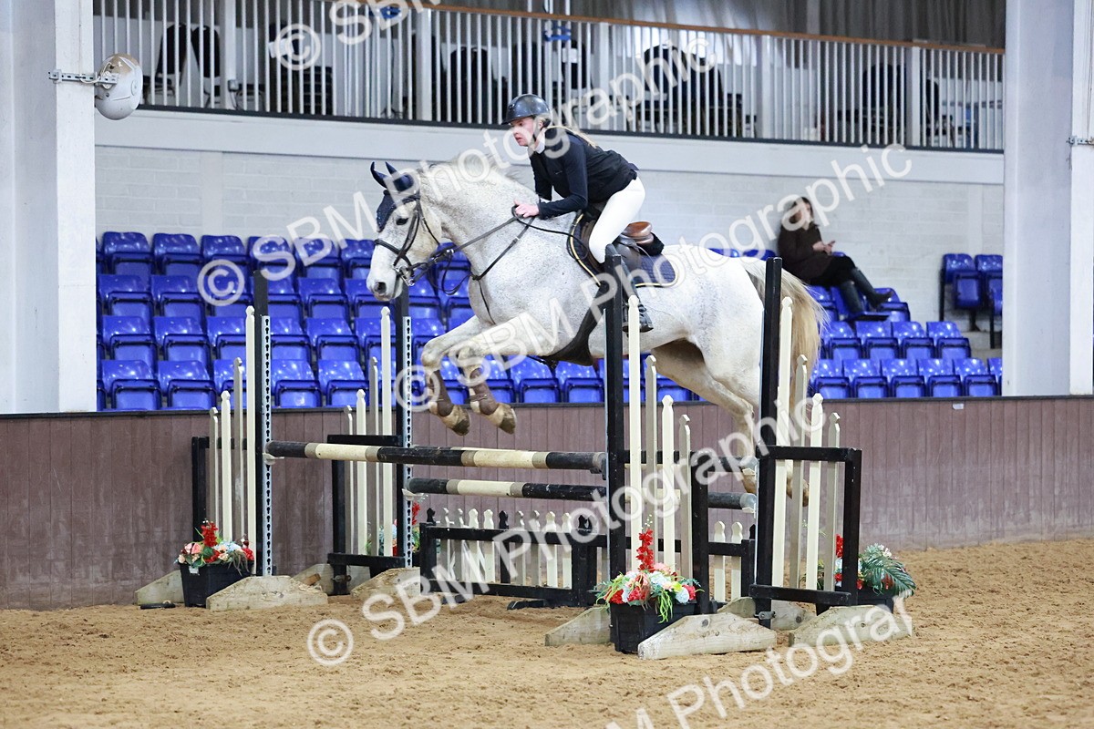 SBM_007687 - Class 24 - Nupafeed Supplements Senior Discovery/ 1m Open