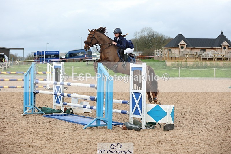 241117X-142317-04938 - Cls 37s 138cm