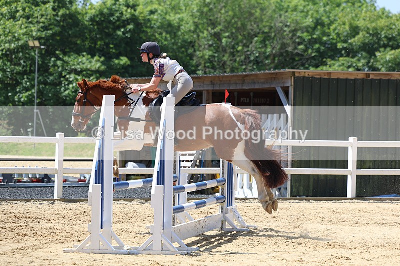 3E7A9771 - Class 8: Senior 80cm