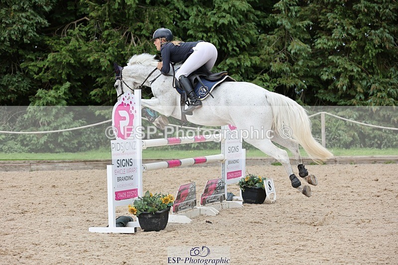 240711-122505-27076 - Cls 122 1.10m Amateur Quali