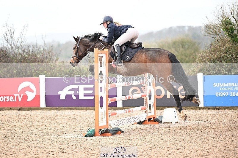 251206-124405-01029 - Cls 12 Snr Newcomers and 1.10m