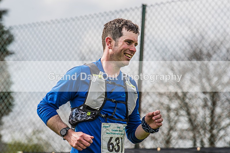 3 Peaks-3390 - The 3 Peaks Race - The Finish - Saturday 29th April 2023
