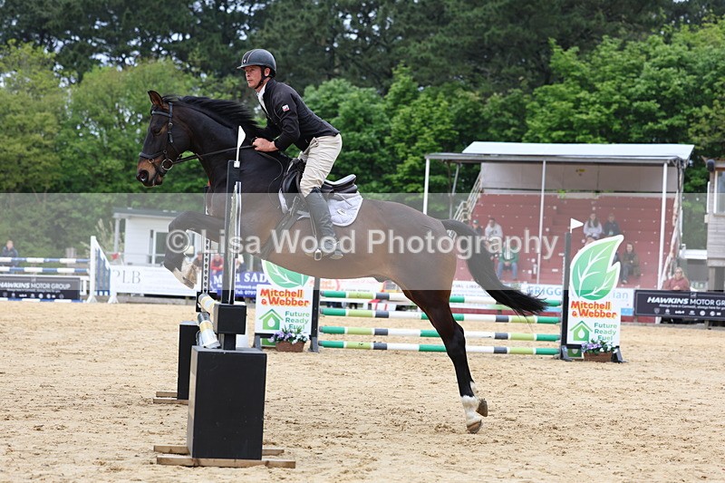 3E7A6025 - Class 4: Senior British Novice/90cm open