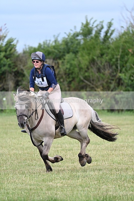 WJ7_4774 - 60cm XC Time 09:58 to 10:16