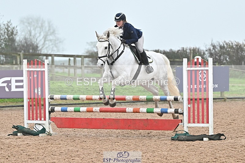 241103A-110341-06868 - SUN Cls 18 British Novice and 90cm Open