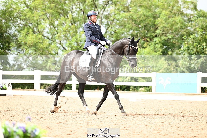 240815A-150004-02145 - 171-Martyn.Humphrey-Isabeau.May