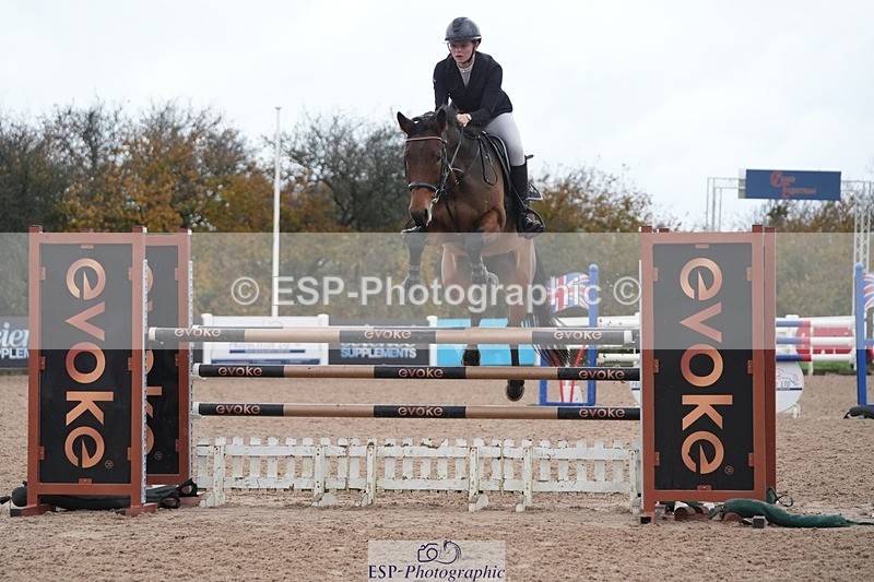 251107-130207-01049 - Cls 6 Foxhunter and 1.20m Open