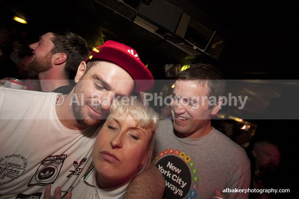 127 - Friends-&-Family @ the-roadhouse 24.04.15