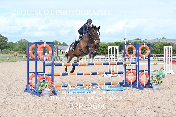 BPP_8600 - CLASS 15 SUN Senior Newcomers/ 1.10m Open