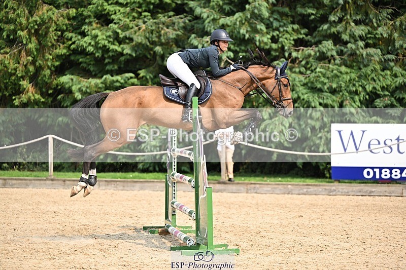 240818-145743-05039 - Cls 12A Snr Foxhunter & 1.20m Open