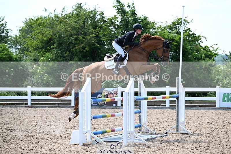 240605A-144506-00790 - Cls 4 Newcomers and 1.10m Open