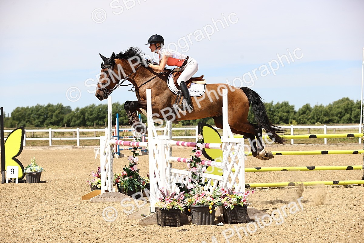 SBM_000654 - Class 15 - Redpost Equestian Senior Foxhunter - 1.20m
