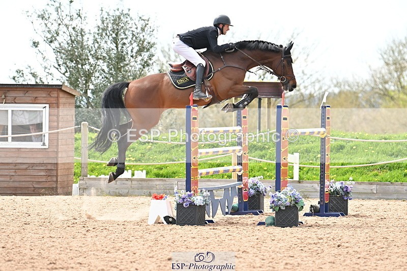 240418A-142808-04380 - Cls 9, 2 Star Big Tour 1.40m