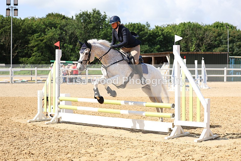 3E7A2687 - Class 2: 70cm Juniors and Seniors