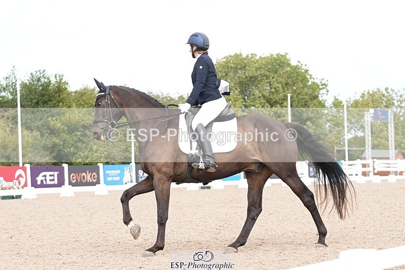 250906-112908-02002 - 027-Amanda.KingInvincible