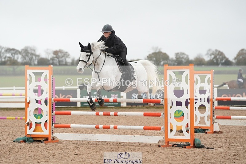 251109-114539-03624 - Cls 20 Newcomers and 1.10m Open