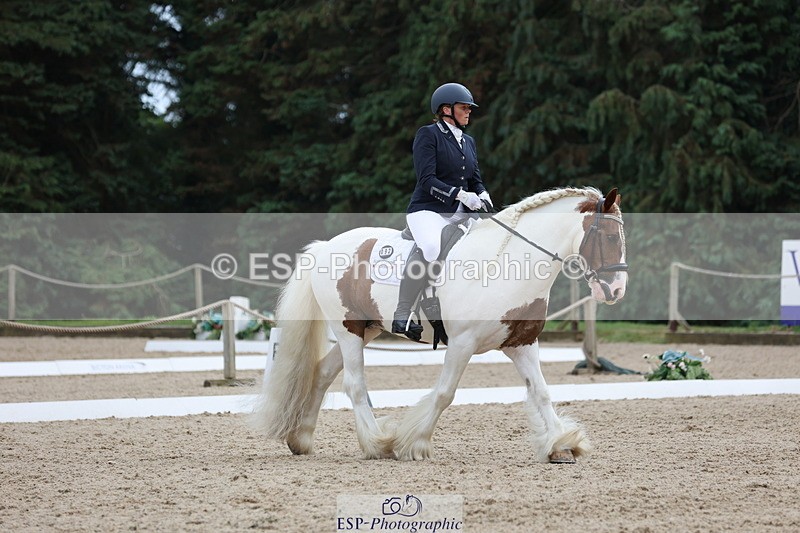 250718A-135857-01674 - 092-Rachael.Smaldon-Nadderbrook.Biscuit