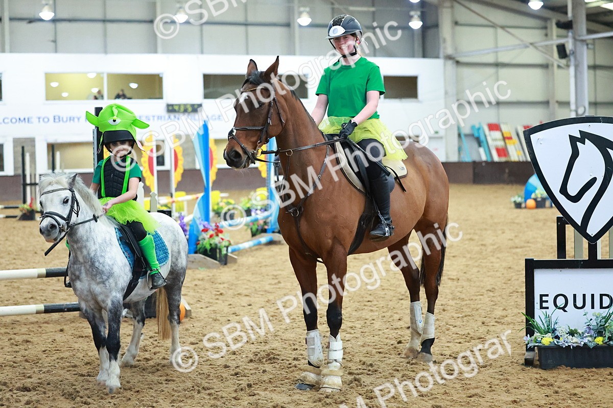 SBM_002840 - Class 4 - Pairs