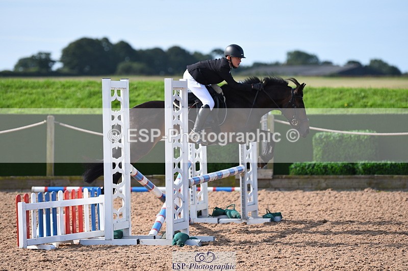 230716A-092300-01906 - Cls 32 Stepping Stones 128cm & 138cm