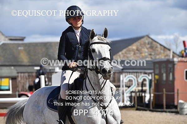 BPP_4074 - CLASS 6 FRI Senior Newcomers/ 1.10m Open