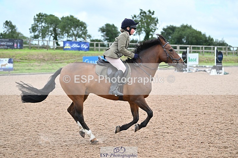 240813-161838-00211 - Clear round & 60cm