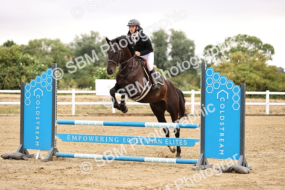 SBM_024387 - Class 8 - Clear Round