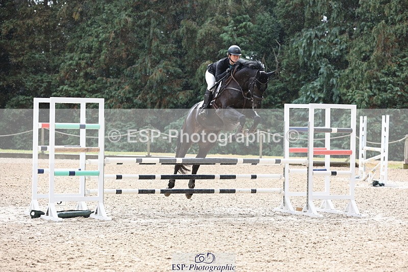 250831A-120901-10111 - Cls 42 Snr 1m Grand Prix