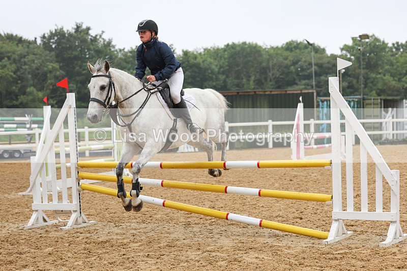 3E7A5265 - Class 4: Senior British Novice/90cm open