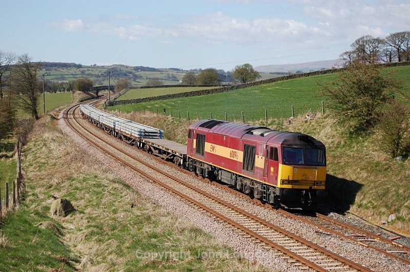 21.4.10 - 60096 6K05 Carlisle - Crewe, Tommy Hall's Barn - Tommy Hall's Barn