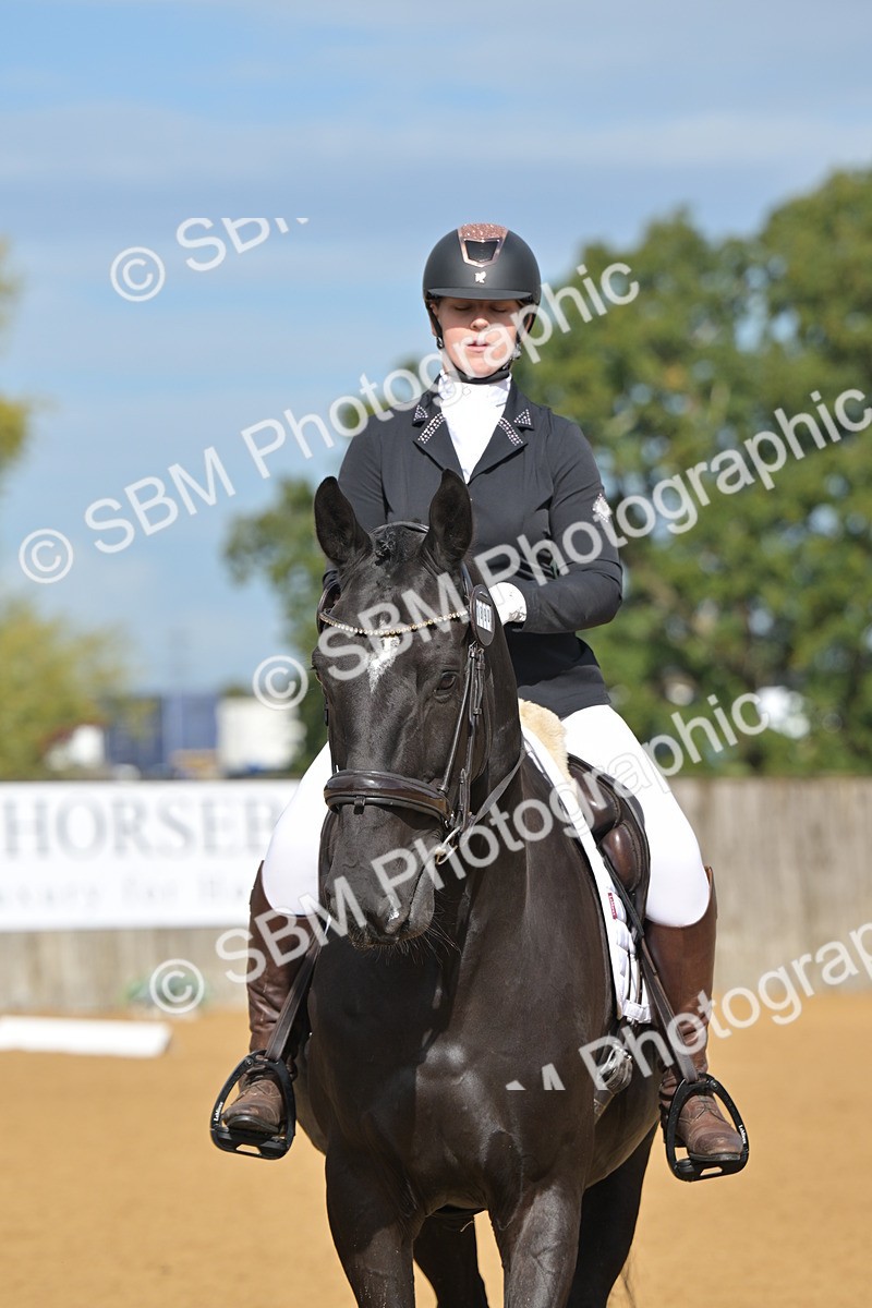 SBM_03710 - D2 - Small Tour Championship Intro 2
