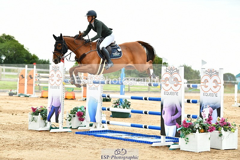 230720A-152853-03887 - Cls 9, 2 Star Big 1.40m Start to break