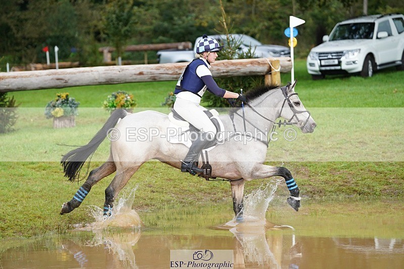 231021-100644-13675 - 619-GARVAGH.GOLDEN.OAK-Ella.Snow-SC+XC