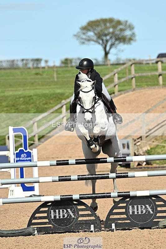 250416-154142-01814 - Cls 6 Foxhunter and 1.20m