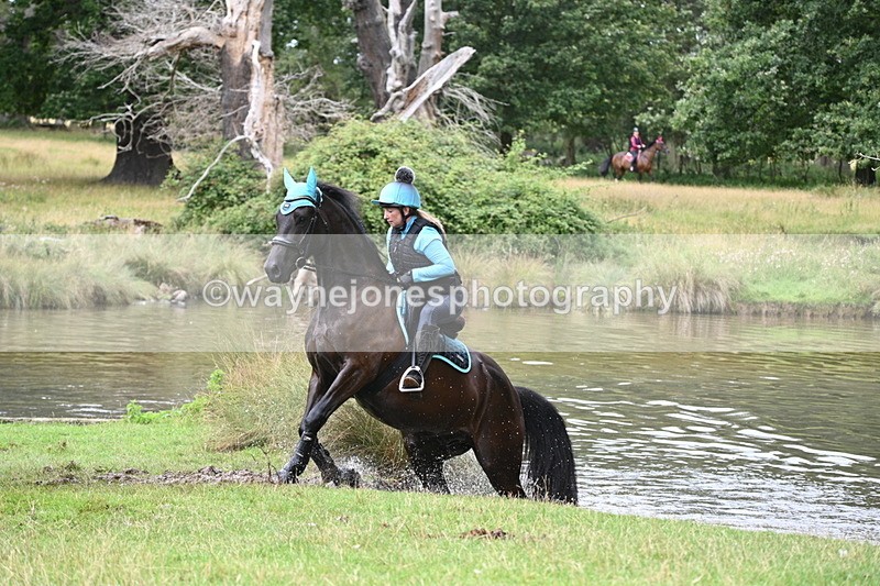 WJ7_2410 - Time at Water 11:14 to 11:36