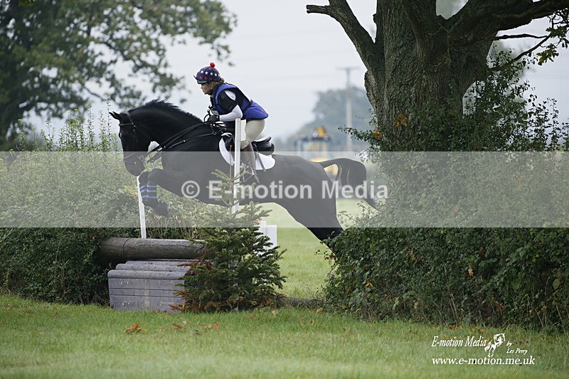 WWHT 171021 0181 - Novice Restricted (0.80m)  17/10/21