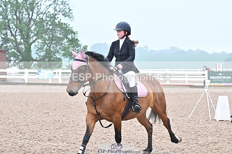 250527-160429-00145 - Clear Round and60cm