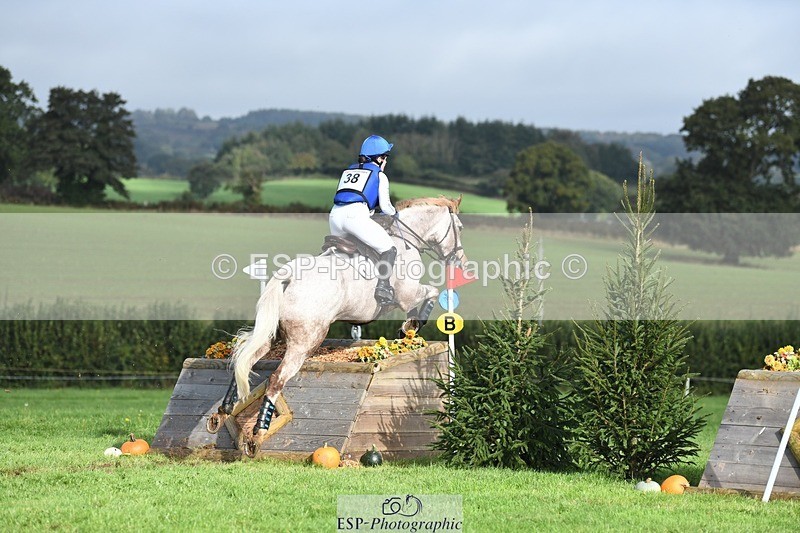 231020-111827-07127 - 038-IRISH.KONNECTION-Natasha.Anson-XC