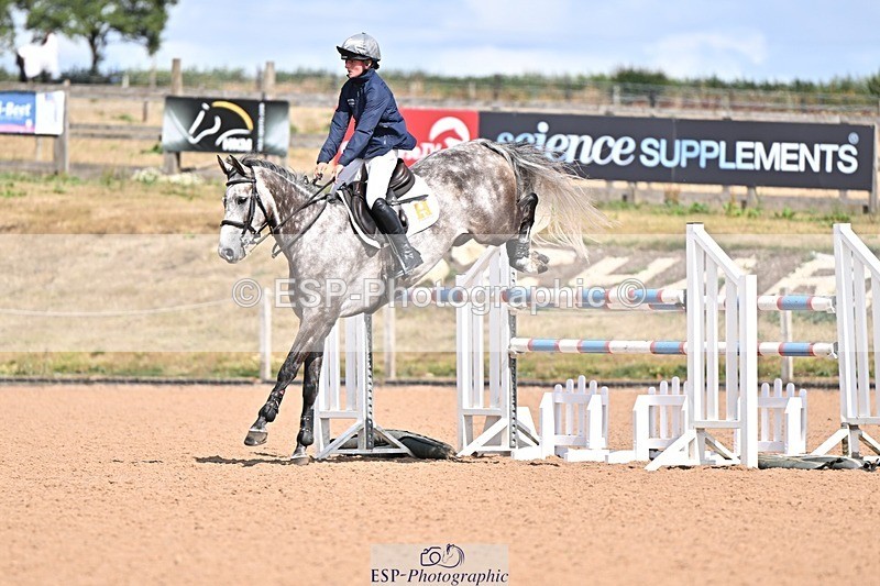 260819-145030-01230 - Cls 6 Foxhunter and 1.20m