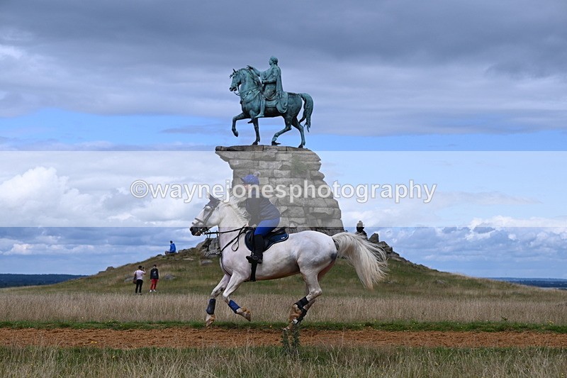 DSC_8818 - Time at Statue 14:33 to 15:10