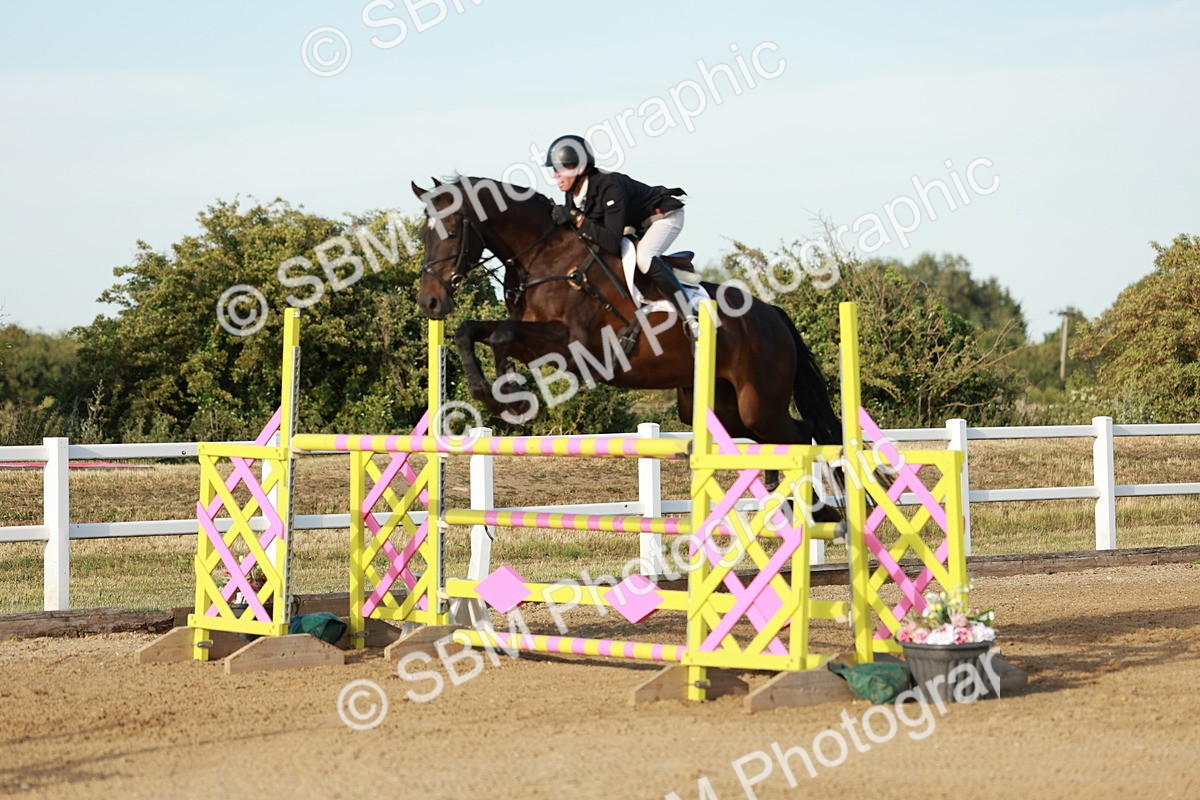 SBM_008945 - Class 6 - National 1.30m 1.40m Open Handicap