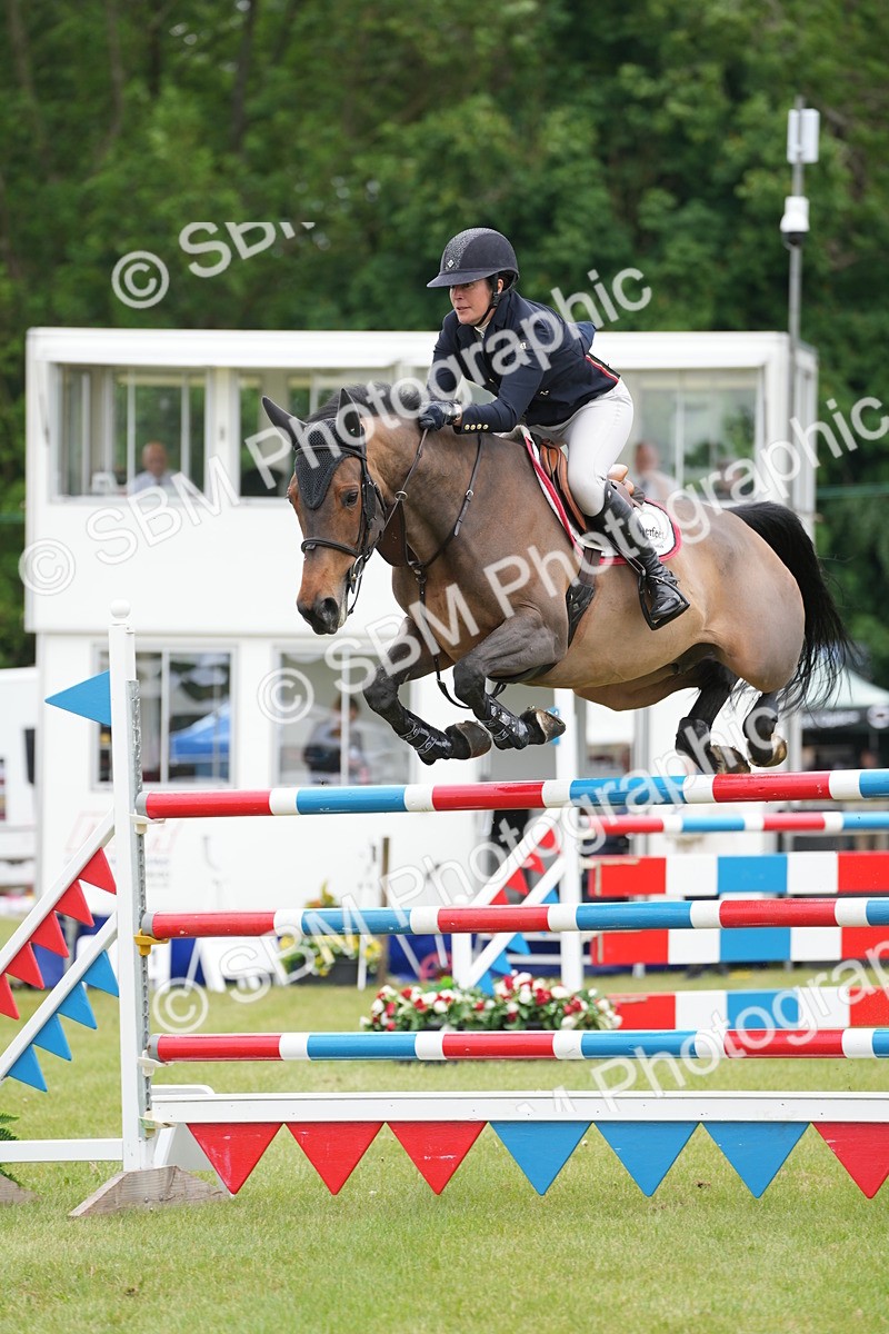 SBM_05240 - Class 201 - British Horse Feeds Speedi Beet Horse of the Year Show Grade  C