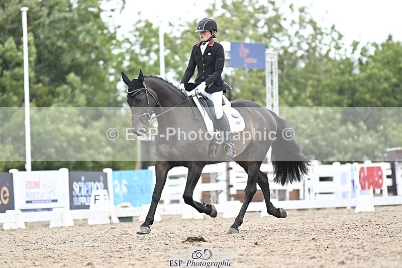 250907-141008-08659 - 100-Adele.RonchettiFamily.Affair