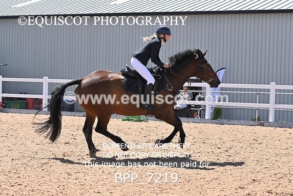 BPP_7219 - CLASS 14 FRI Nupafeeds Senior Dicovery/1m open