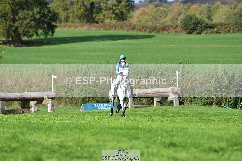251024A-120203-09119 - B-109-Zoe.Davies