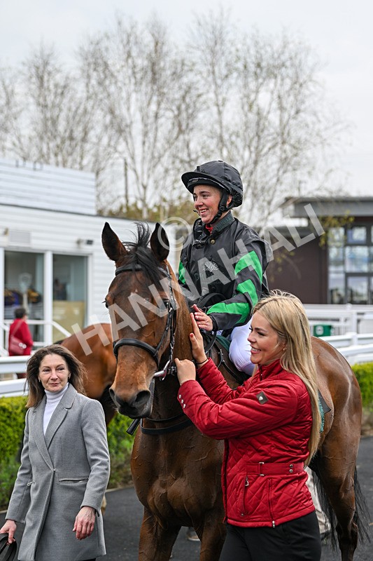 230425-Race 3-Tralee Girl-0336 - Race 3