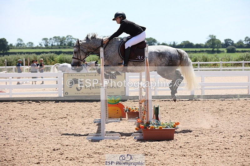 240629A-140655-06699 - Cls 19 Foxhunter and 1.10m Open