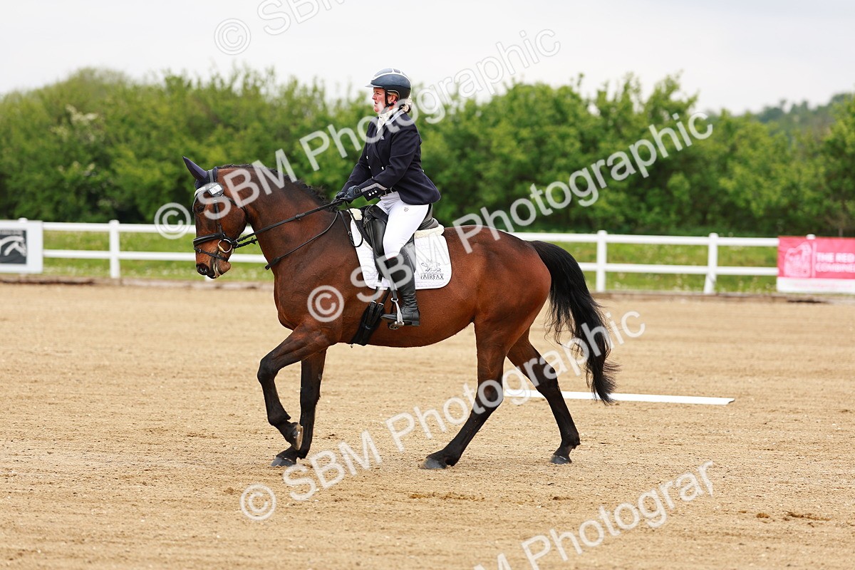 SBM_004664 - Class 15 - Novice 5