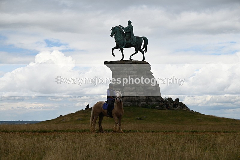 DSC_9548 - Time at Statue 15:11 to 15:58
