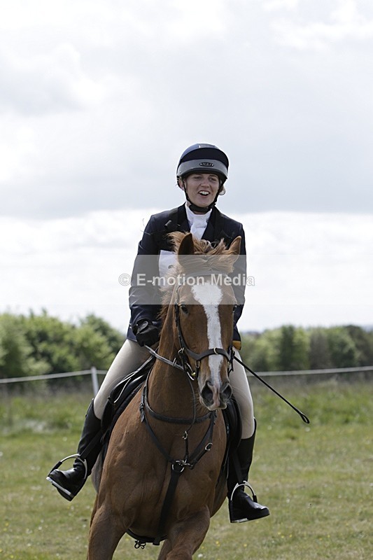 BVHT 140517 N-329 - Class 2 SJ Novice 14/05/17